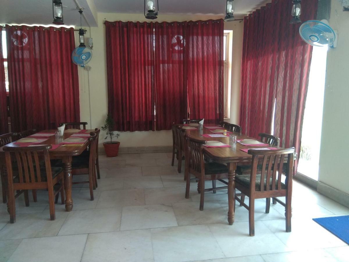 Отель Raj Laxmi Bhawan Ришикеш Экстерьер фото